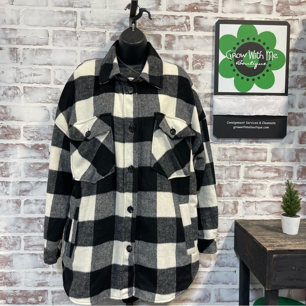 SO Black and White Plaid Button-Up Jacket large